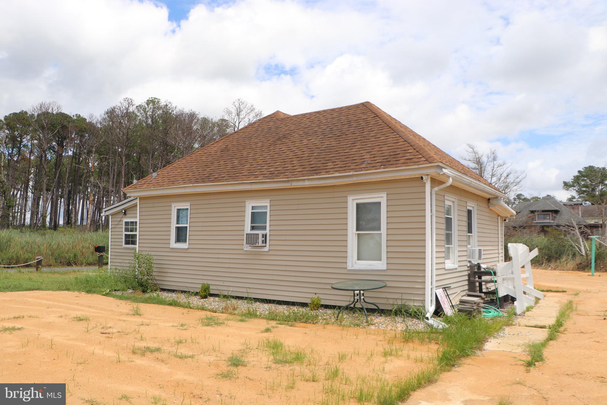 2846 Calvary Road Crisfield, MD 21817 - Photo 18 of 34 Side of house