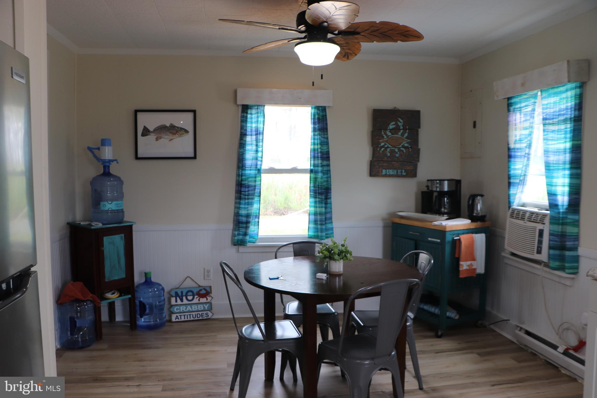 2846 Calvary Road Crisfield, MD 21817 - Photo 6 of 34 Kitchen eating area