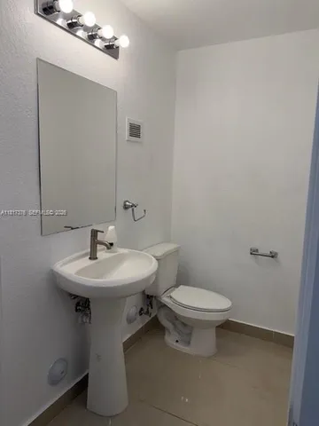 an empty room with closet