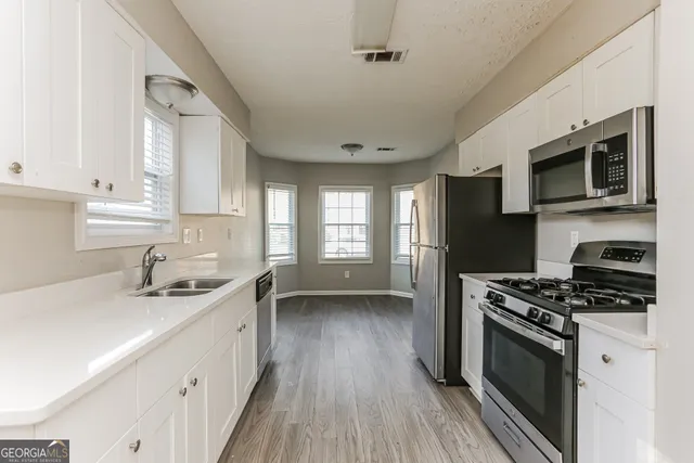 $1,800 | 10442 Tara Pointe Drive, Jonesboro, GA 30238