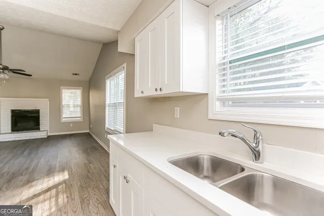 $1,800 | 10442 Tara Pointe Drive, Jonesboro, GA 30238