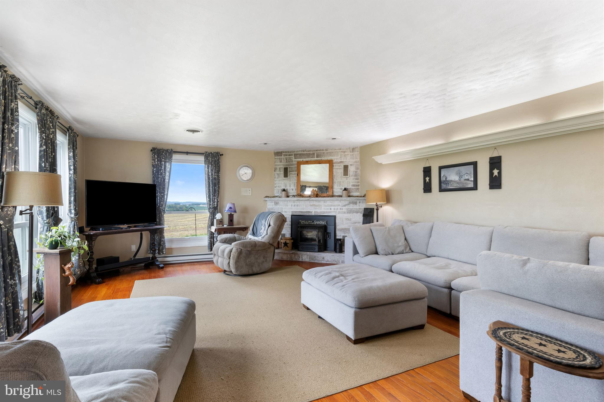 12382 Lucky Road Brogue, PA 17309 - Photo 4 of 45 Gallery Image 4