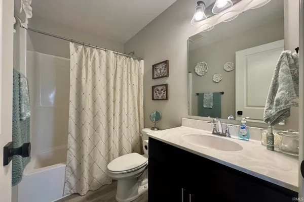 $339,900 | 510 North Eastfield Circle, Milford, IN 46542