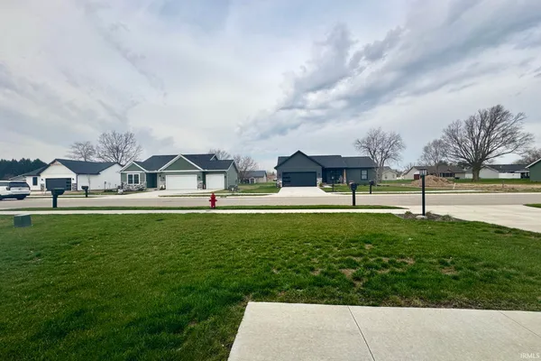 $339,900 | 510 North Eastfield Circle, Milford, IN 46542