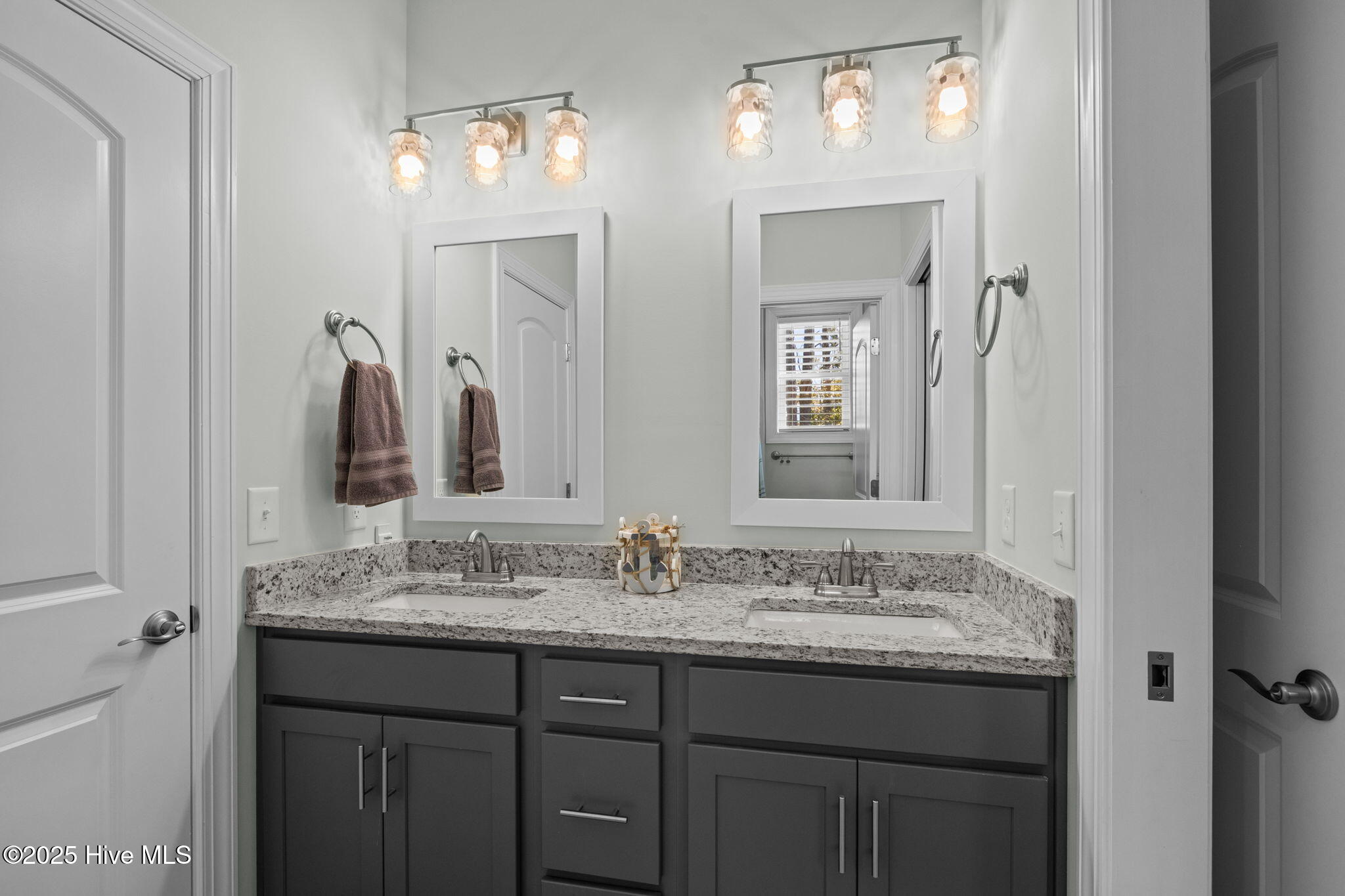 132 Freedom Park Road Beaufort, NC 28516 - Photo 31 of 46 Full Bath