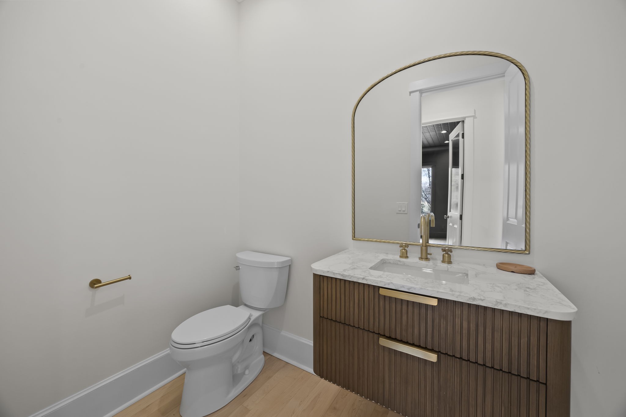 833 Highgrove Circle Franklin, TN 37069 - Photo 18 of 83 a bathroom with a sink a toilet and mirror