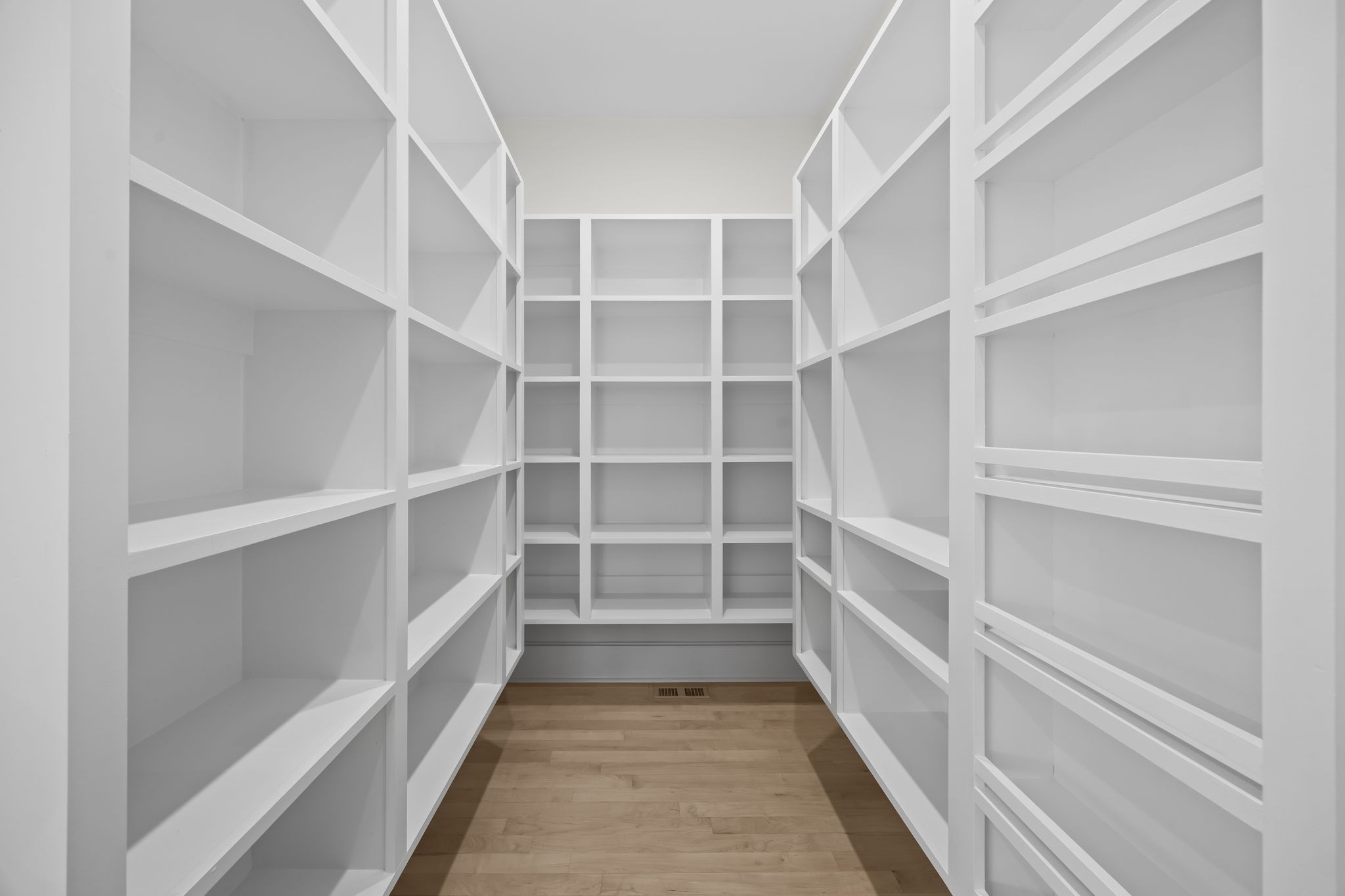 833 Highgrove Circle Franklin, TN 37069 - Photo 32 of 83 a view of walk in closet with empty racks