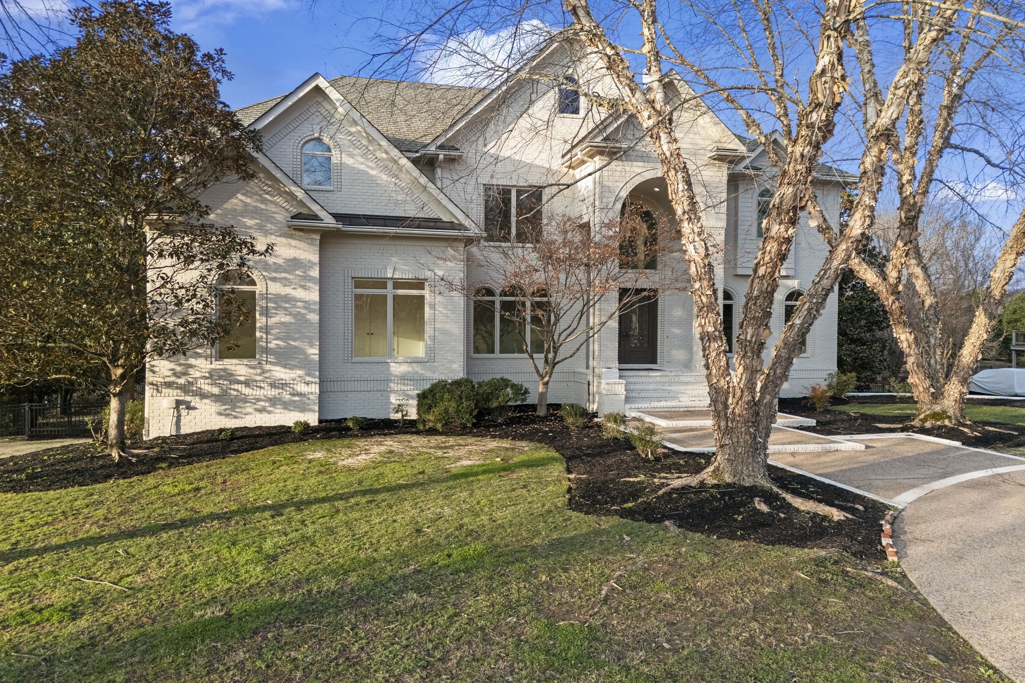 833 Highgrove Circle Franklin, TN 37069 - Photo 6 of 83 a view of a yard in front of house