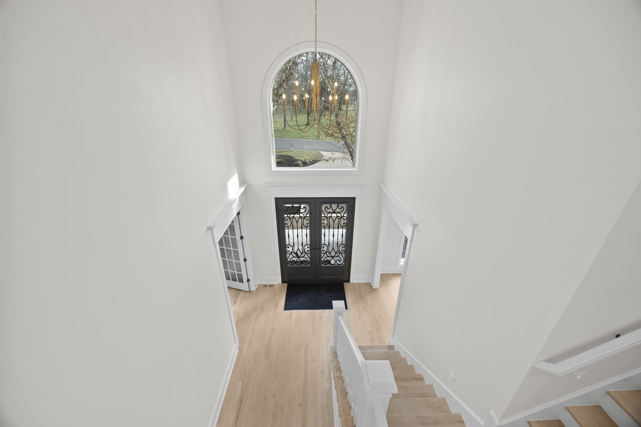 833 Highgrove Circle Franklin, TN 37069 - Photo 9 of 83 a view of entryway with a window