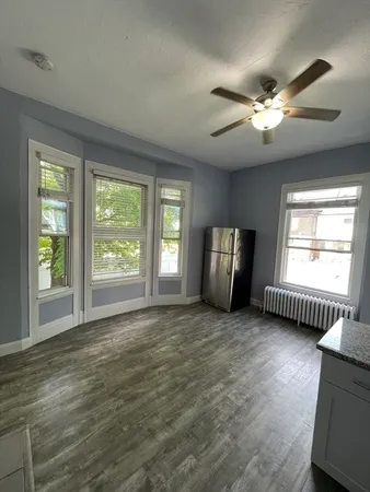 $1,847 | 6 Windsor Street, Unit 2, Worcester, MA 01605