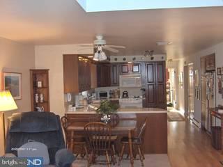252 Springhouse Lane Media, PA 19063 - Photo 5 of 6 Gallery Image 5