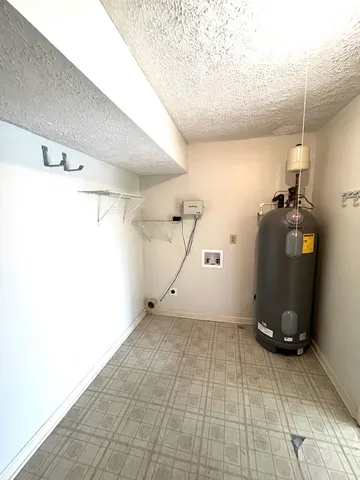 a view of a livingroom with an empty space