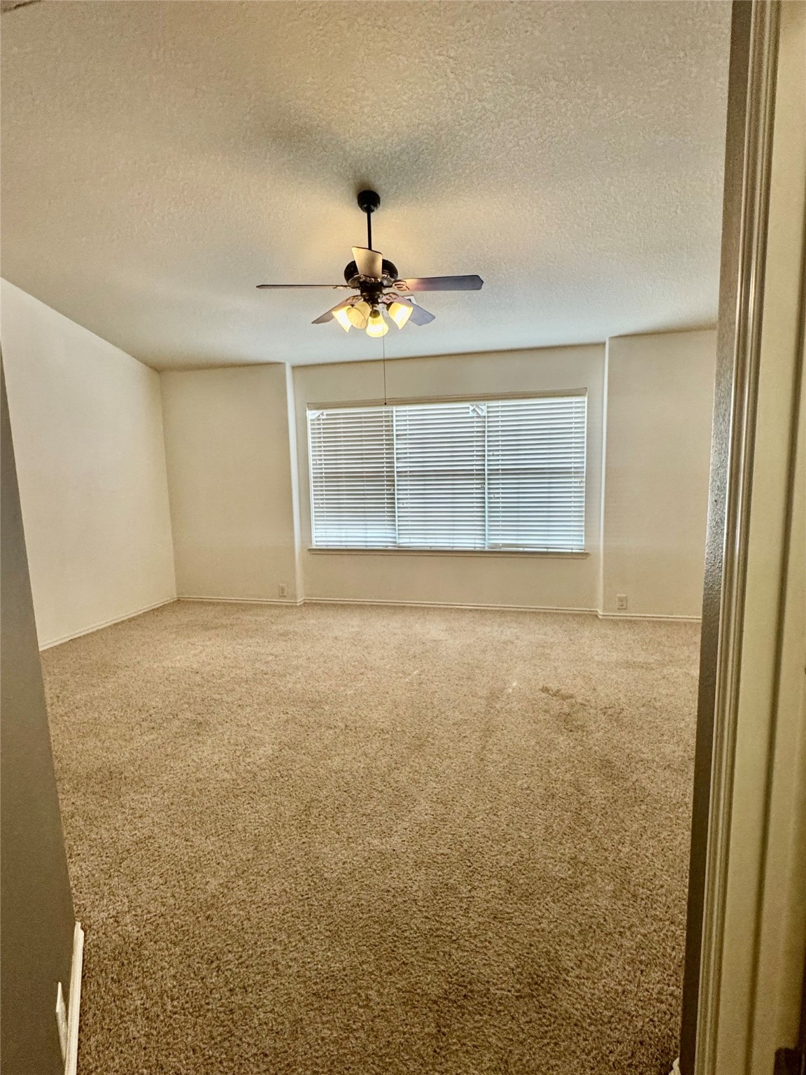 13600 Breton Ridge Street, Unit 36C Houston, TX 77070 - Photo 11 of 40 an empty room with a bathroom