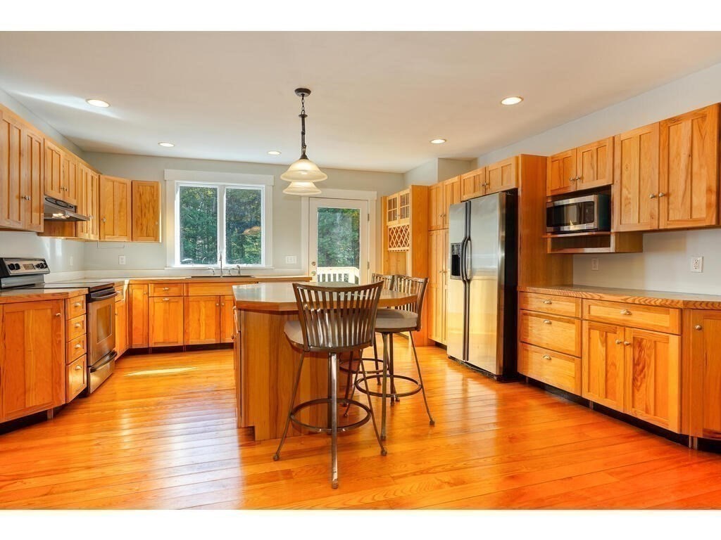 296 Berlin Road Bolton, MA 01740 - Photo 6 of 29 Gallery Image 6