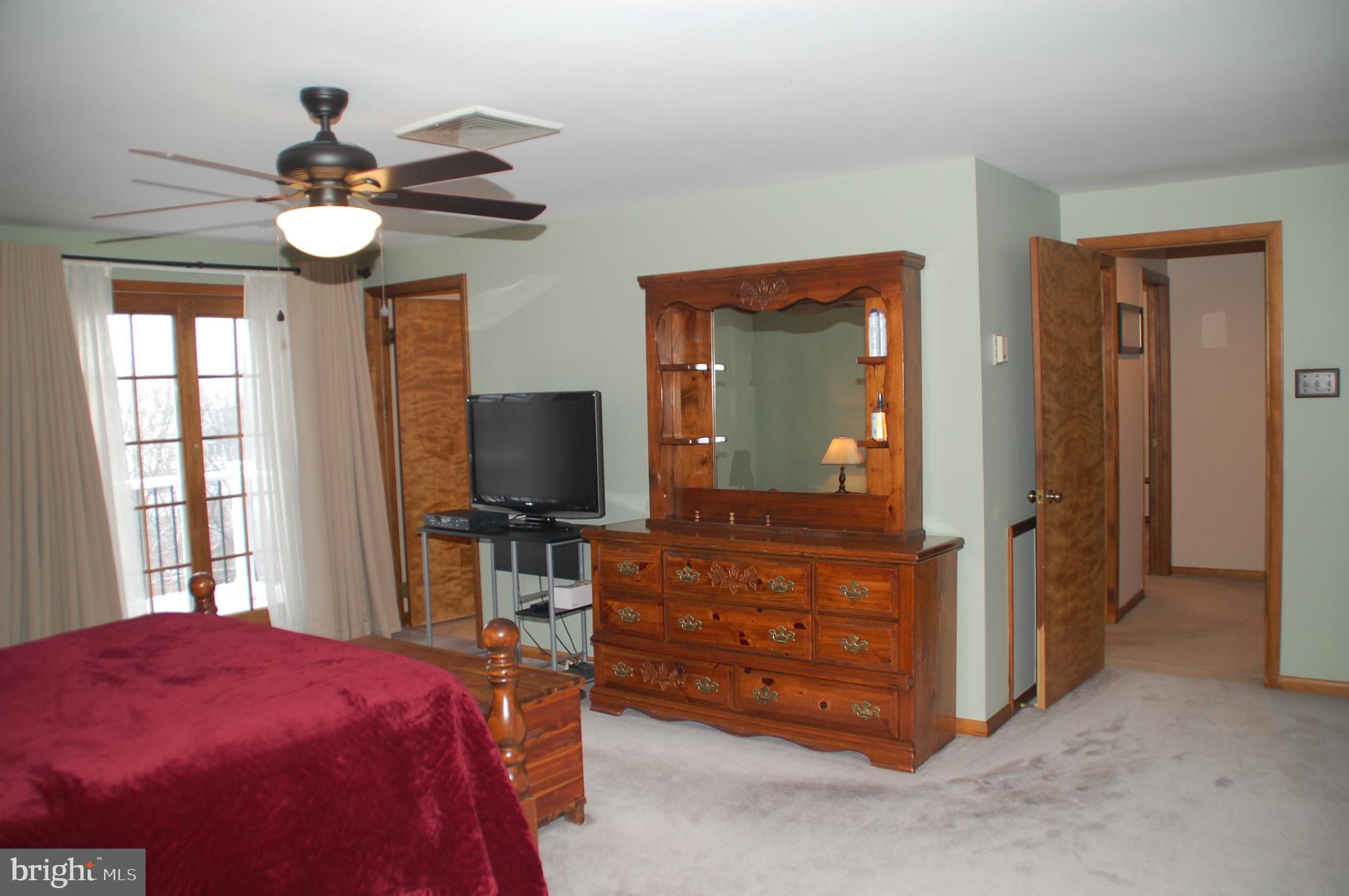 471 Mininger Road Souderton, PA 18964 - Photo 29 of 53 for your furniture.