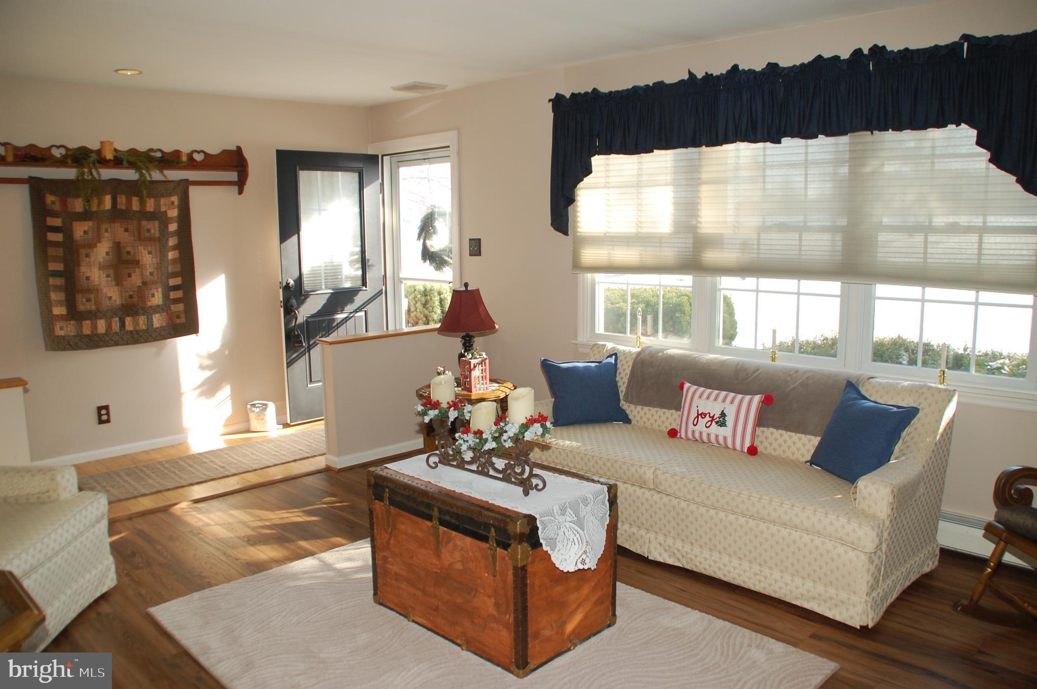 471 Mininger Road Souderton, PA 18964 - Photo 6 of 53 Lots of natural light in this Living Room...