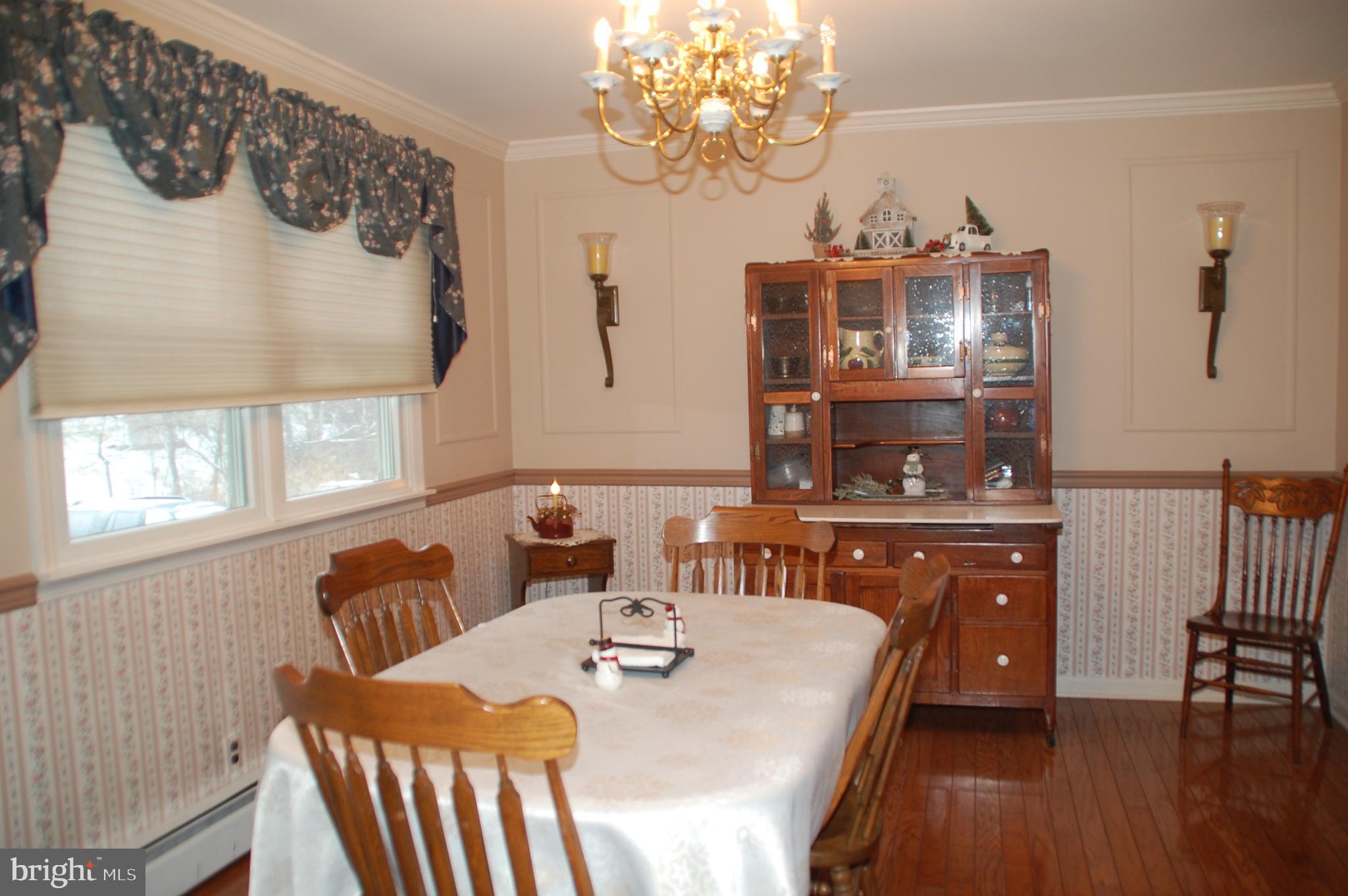 471 Mininger Road Souderton, PA 18964 - Photo 10 of 53 and hardwood floors.