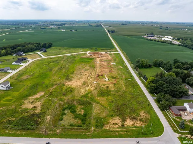 $418,419 | 37 Frank Court, Le Claire, IA 52753