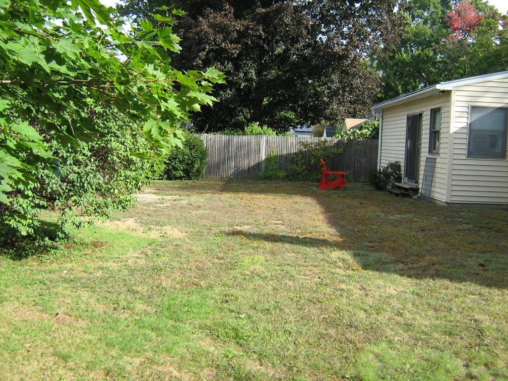 30 Robinson Road West Springfield, MA 01089 - Photo 4 of 17 Gallery Image 4