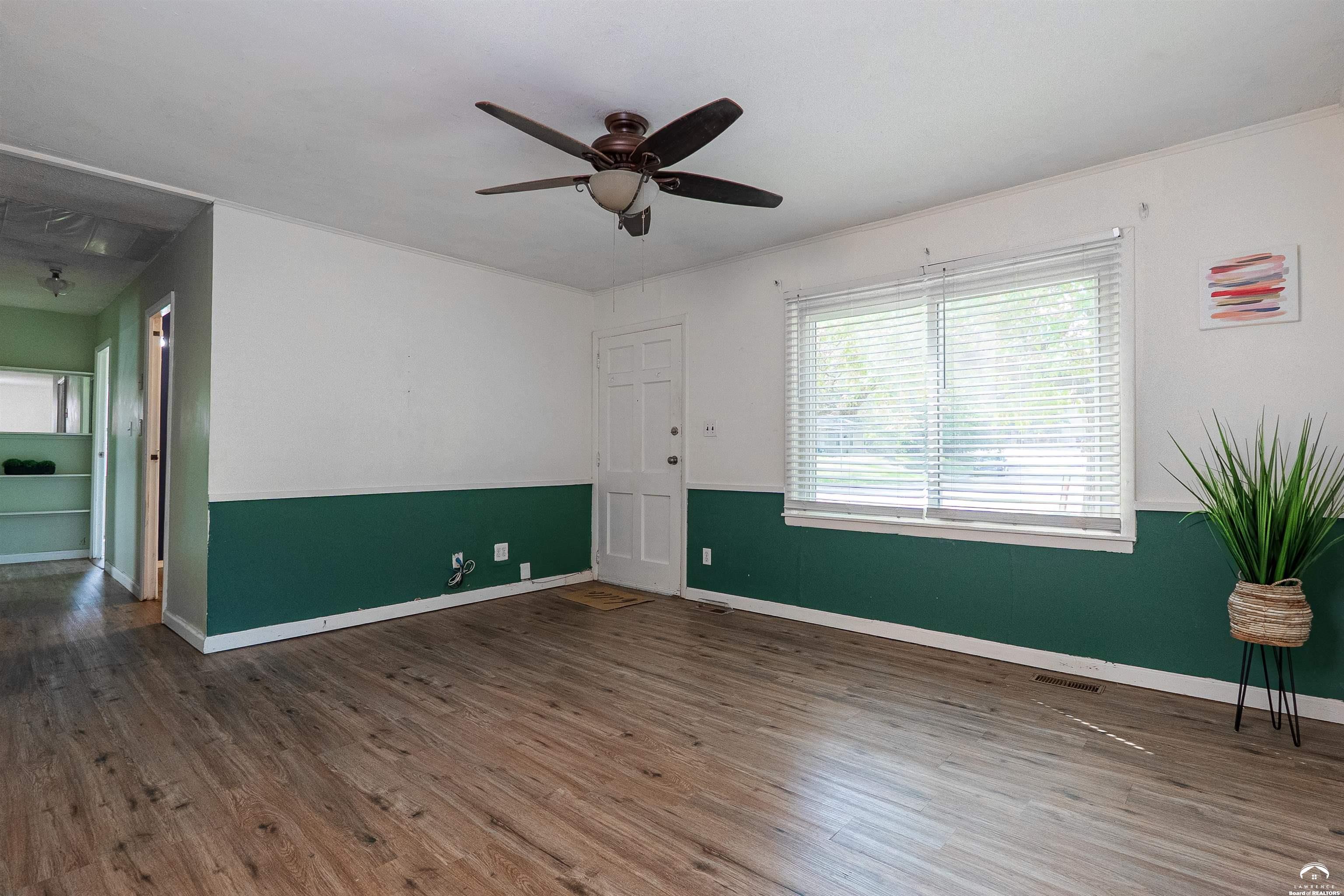 1736 Brook Street Lawrence, KS 66044 - Photo 8 of 24