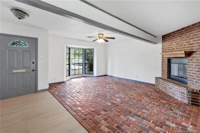 $1,750 | 414 Crestwood Street, Lake Charles, LA 70605