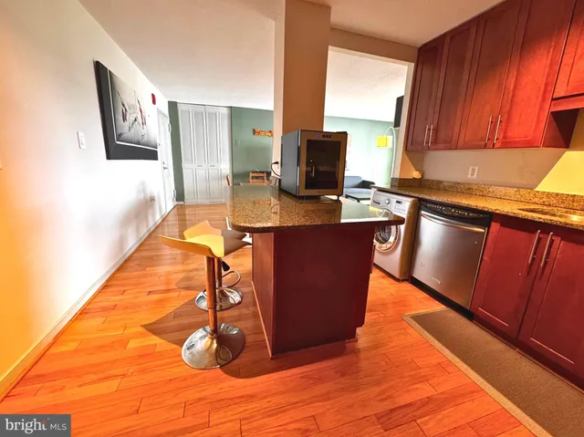 $1,650 | 7333 New Hampshire Avenue, Unit 1116S, Takoma Park, MD 20912