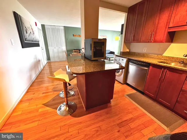 $1,650 | 7333 New Hampshire Avenue, Unit 1116S, Takoma Park, MD 20912