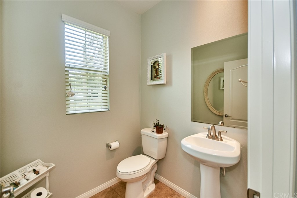 65 Distant Star Irvine, CA 92618 - Photo 12 of 44