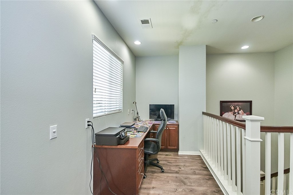 65 Distant Star Irvine, CA 92618 - Photo 16 of 44