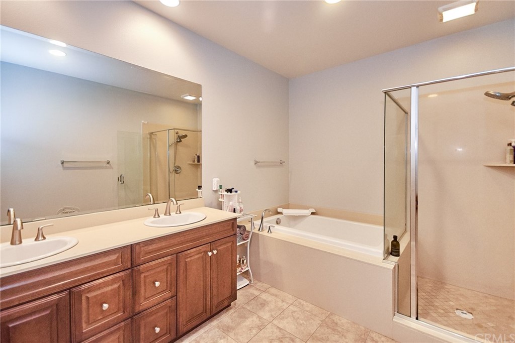 65 Distant Star Irvine, CA 92618 - Photo 21 of 44