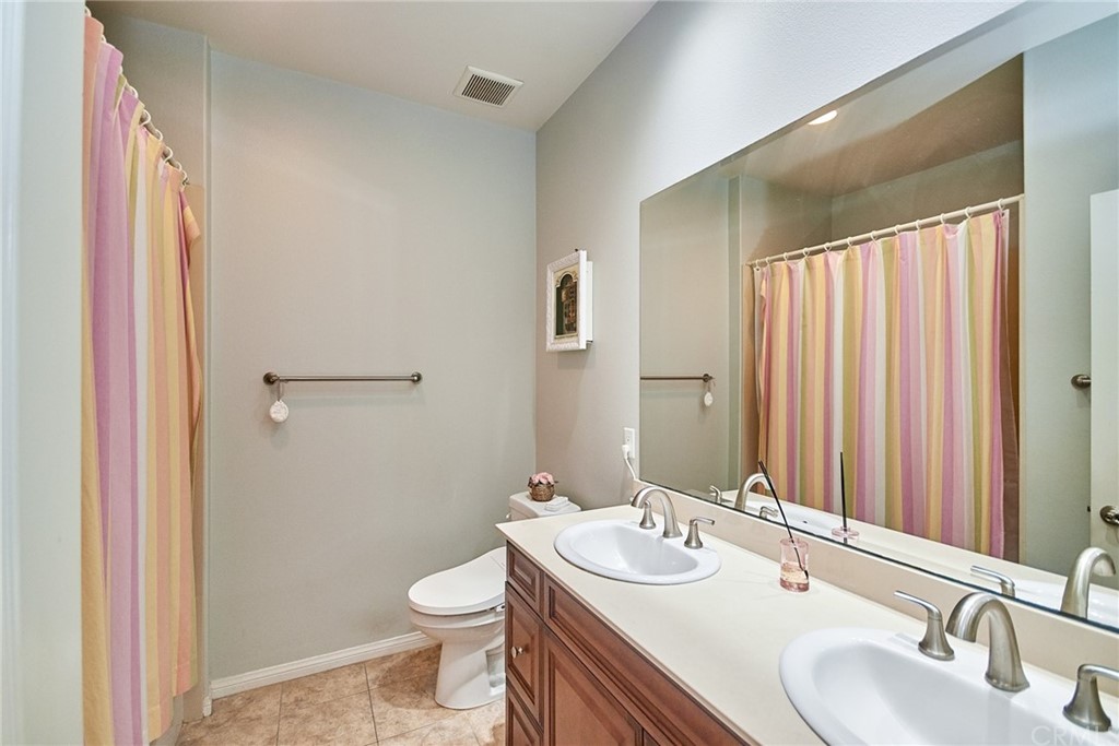 65 Distant Star Irvine, CA 92618 - Photo 24 of 44