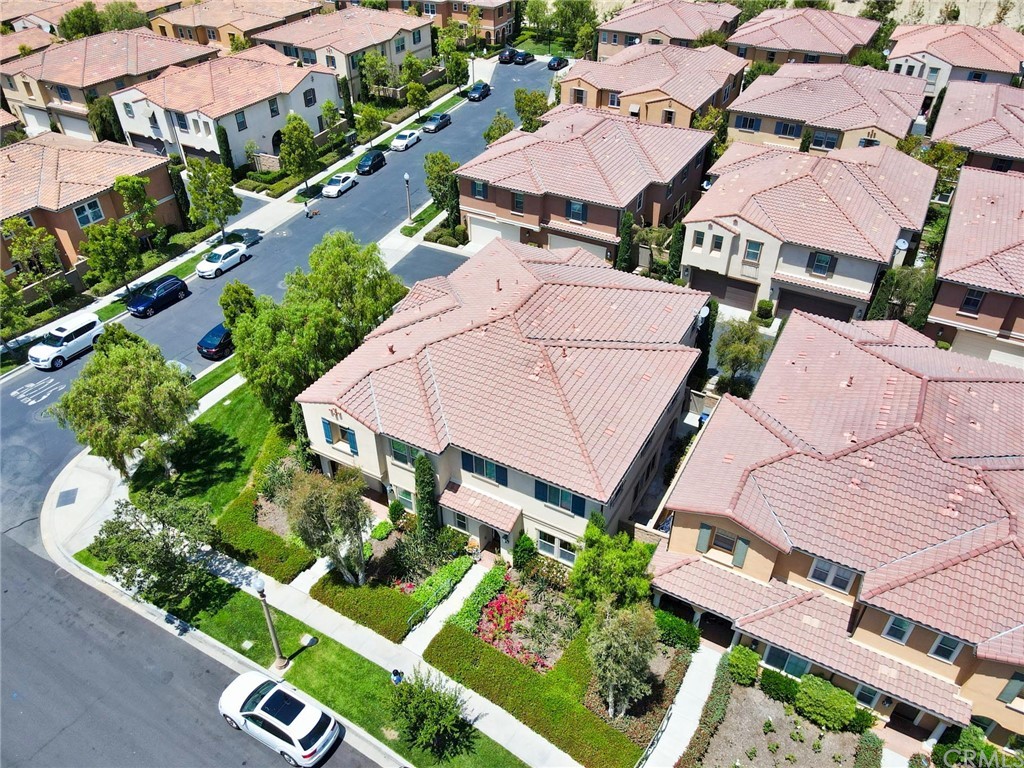 65 Distant Star Irvine, CA 92618 - Photo 35 of 44