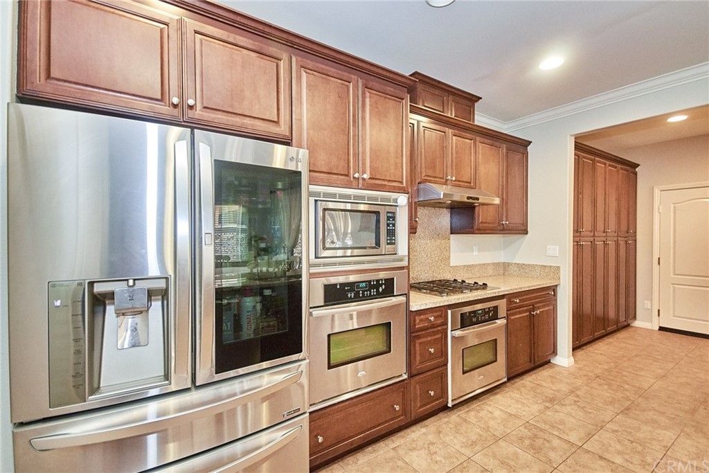 65 Distant Star Irvine, CA 92618 - Photo 7 of 44