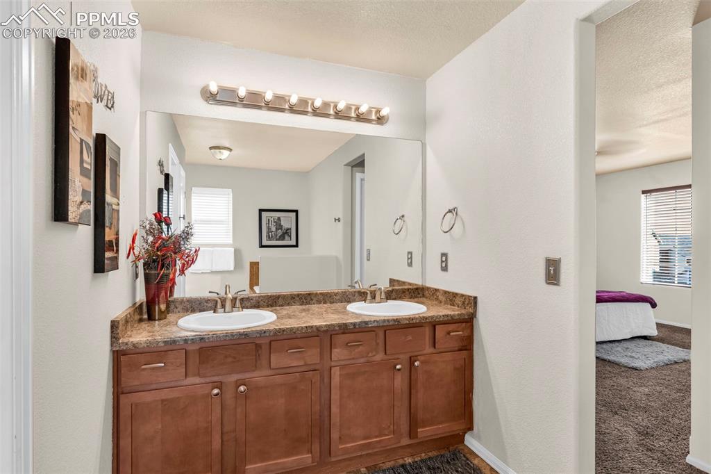 917 Silverqueen Road Pueblo, CO 81008 - Photo 20 of 33