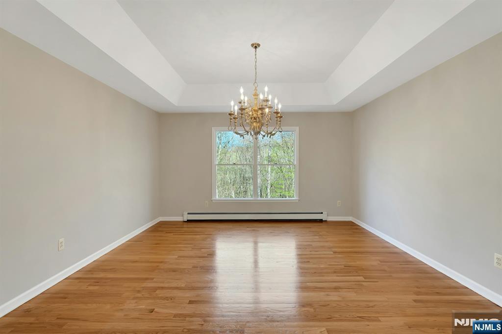 28 Alize Drive Butler, NJ 07405 - Photo 5 of 33