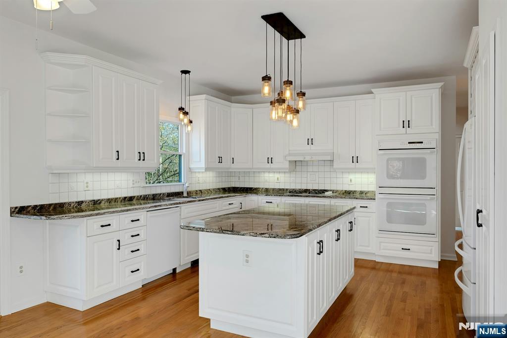 28 Alize Drive Butler, NJ 07405 - Photo 7 of 33