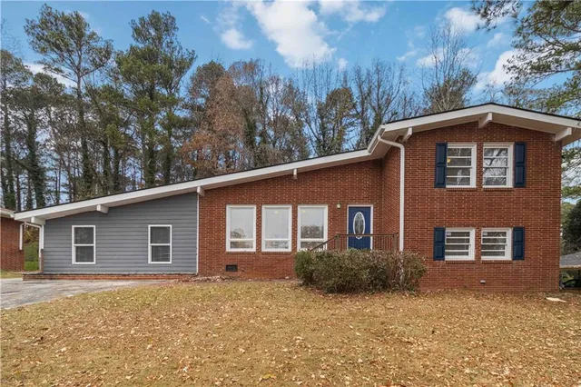 $3,000 | 3035 McLendon Circle Northwest, Atlanta, GA 30318