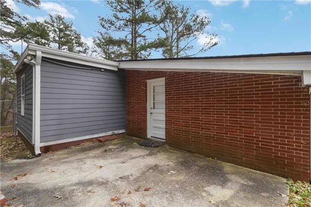 $3,000 | 3035 McLendon Circle Northwest, Atlanta, GA 30318