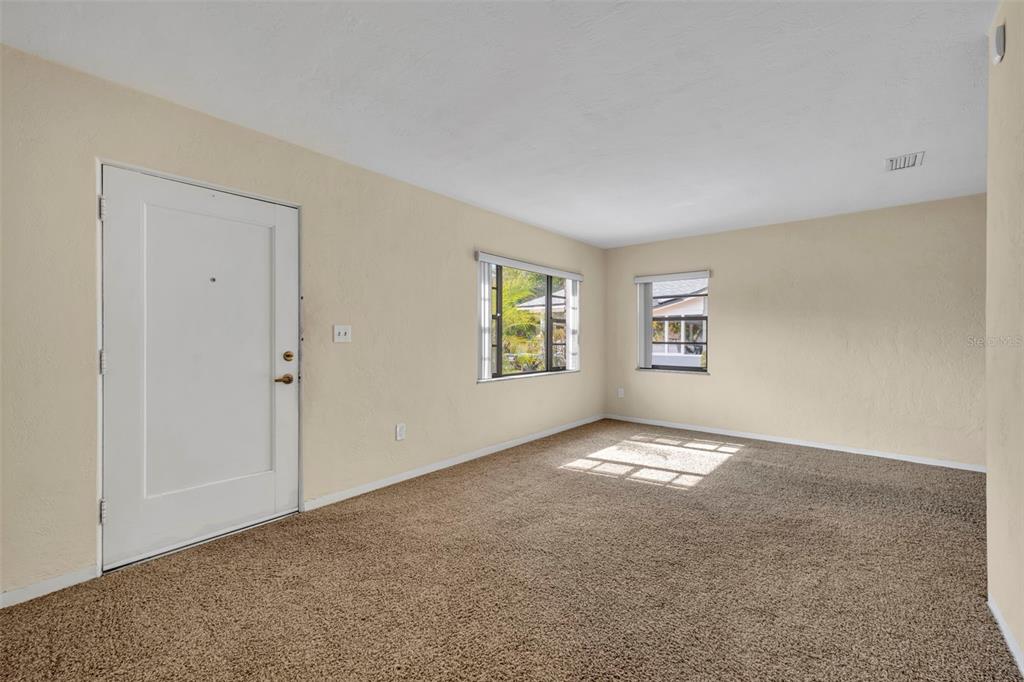 945 Sherrington Road Orlando, FL 32804 - Photo 7 of 55