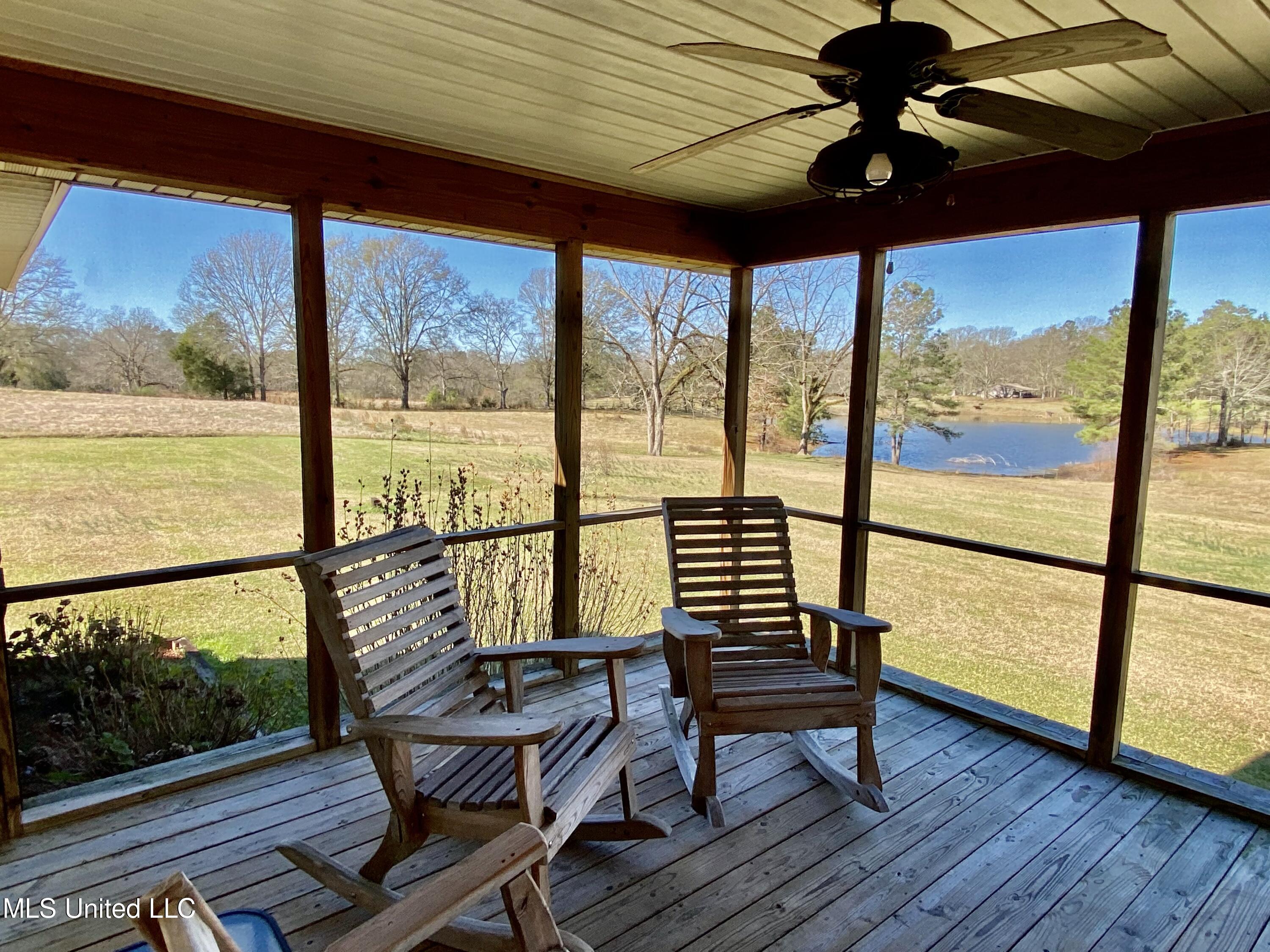 2168 Earl Knight Road Crystal Springs, MS 39059 - Photo 13 of 49 DBB3A97D-B7F7-4951-95EB-11A87CF1481E