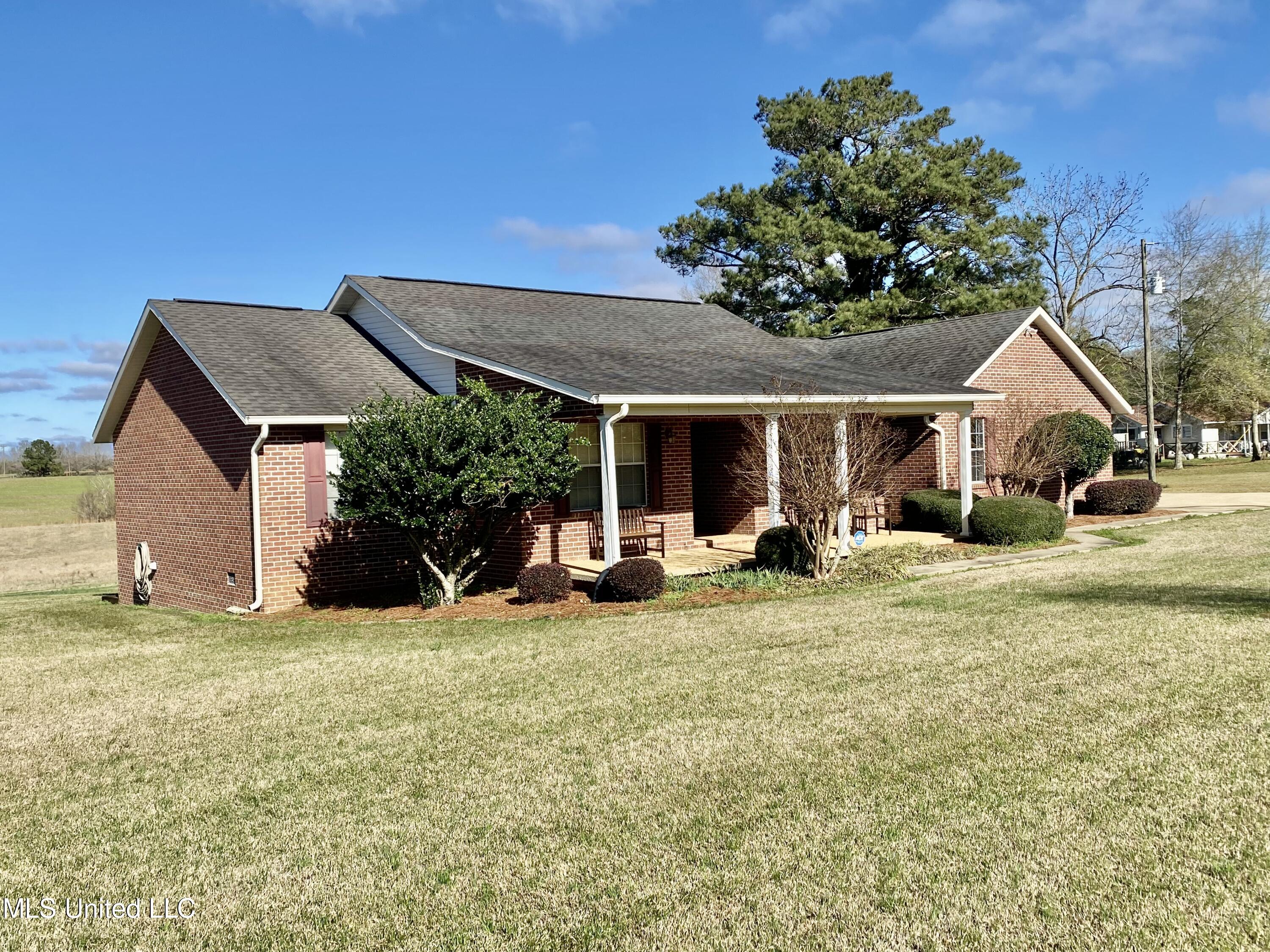 2168 Earl Knight Road Crystal Springs, MS 39059 - Photo 2 of 49 970756D9-85AE-4E48-9422-01C9C93DE258