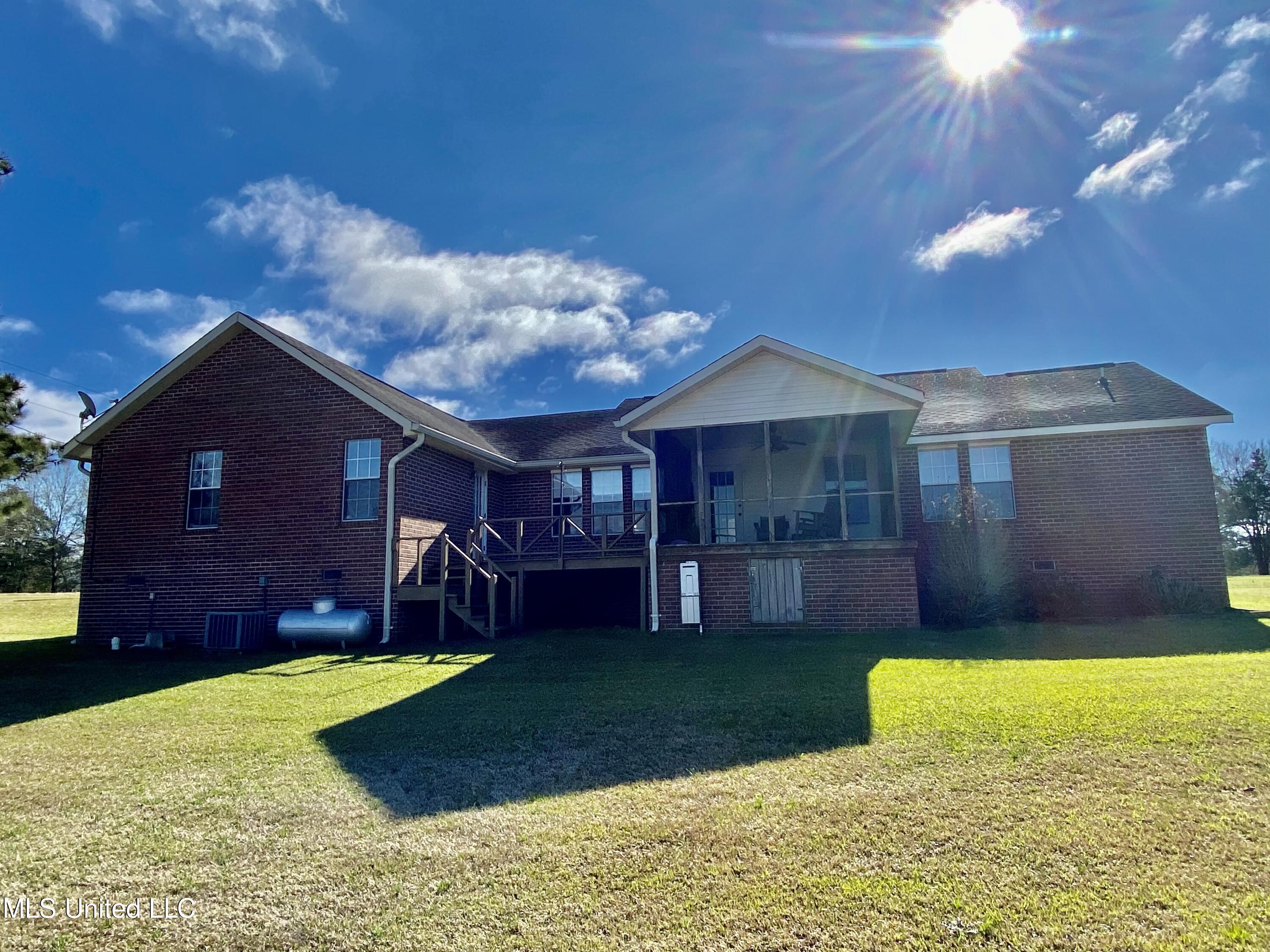 2168 Earl Knight Road Crystal Springs, MS 39059 - Photo 6 of 49 87564899-1E34-4D7A-A72D-DE7AD08352A7