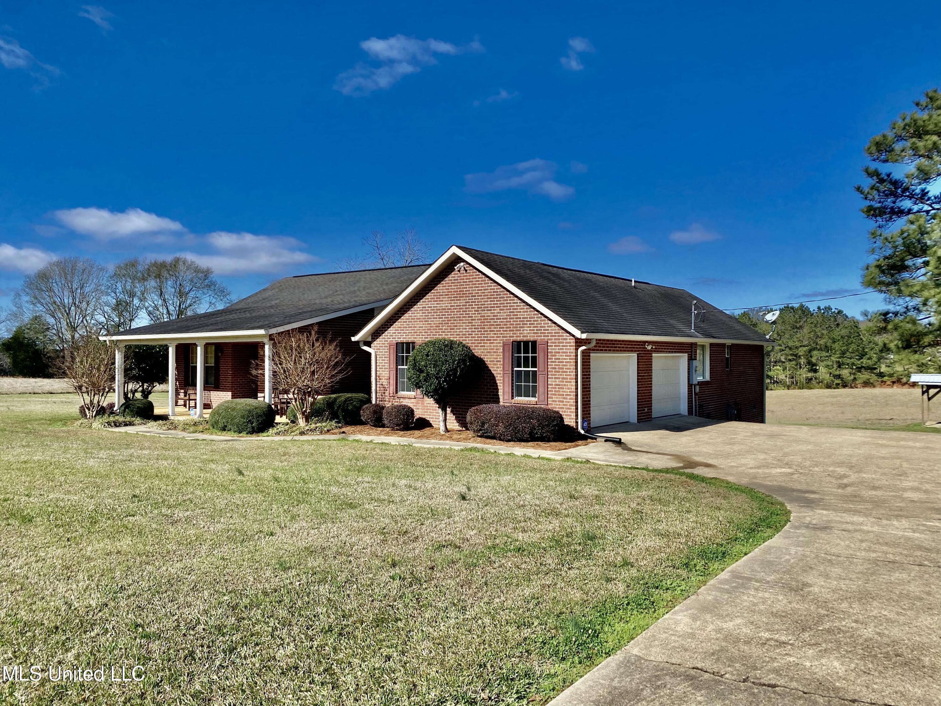 2168 Earl Knight Road Crystal Springs, MS 39059 - Photo 8 of 49 2B7C0B7A-7DB7-466A-A87C-403F74C5DE9E
