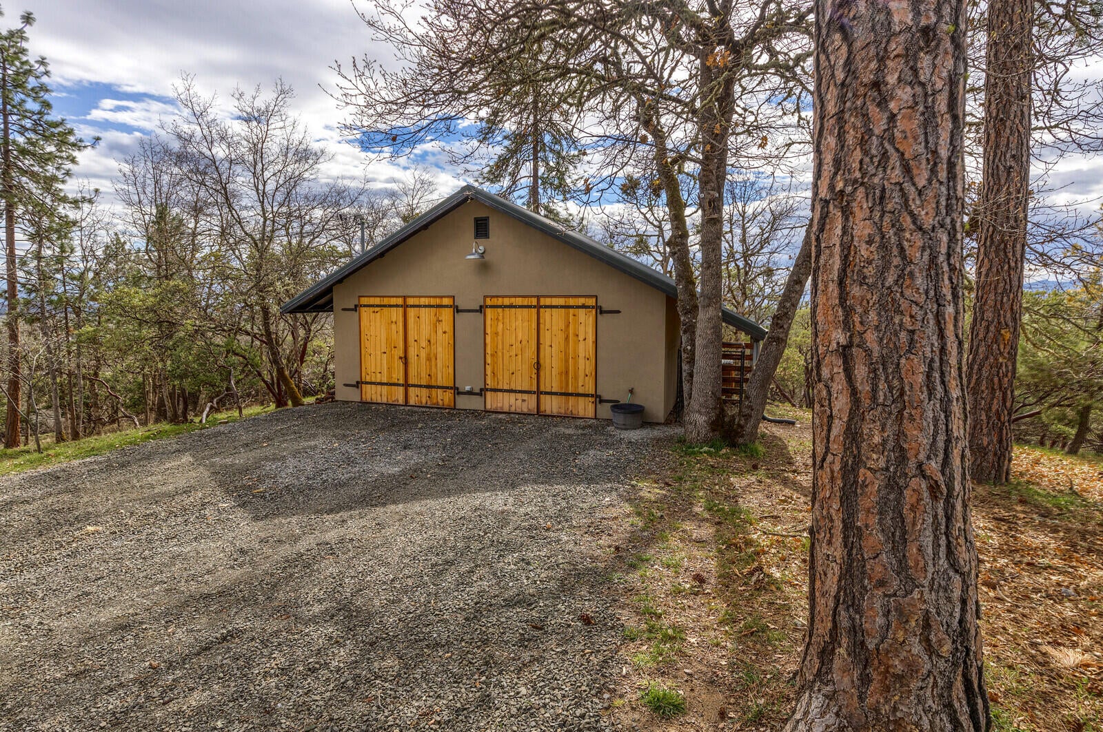 14833 Avalon Road White City, OR 97503 - Photo 4 of 84 12_AR_11_mls