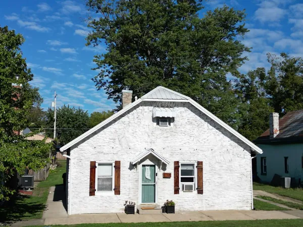 $180,000 | 120 South Poplar Street, Rising Sun, IN 47040