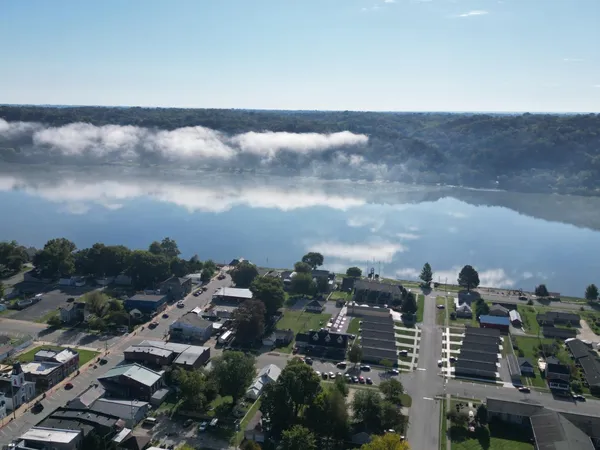 $180,000 | 120 South Poplar Street, Rising Sun, IN 47040