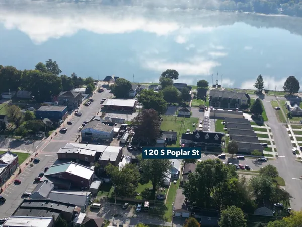 $180,000 | 120 South Poplar Street, Rising Sun, IN 47040