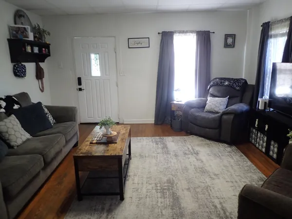 $180,000 | 120 South Poplar Street, Rising Sun, IN 47040