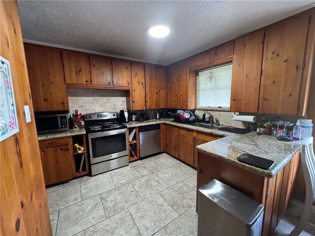 208 Helena Street Bryan, TX 77801 - Photo 6 of 12