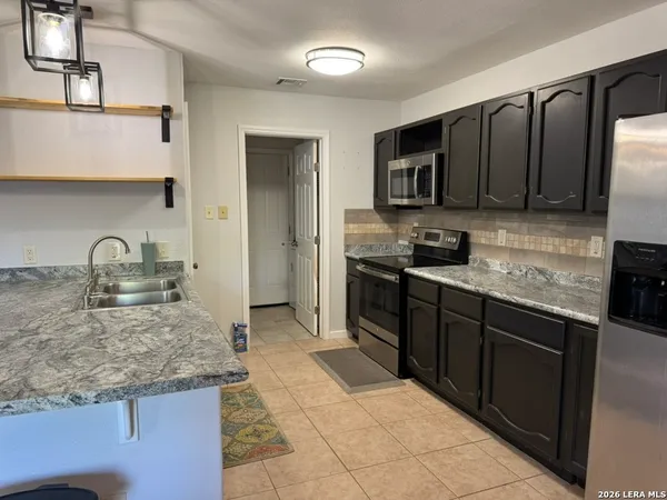 $1,595 | 15023 Beavers Run, San Antonio, TX 78217
